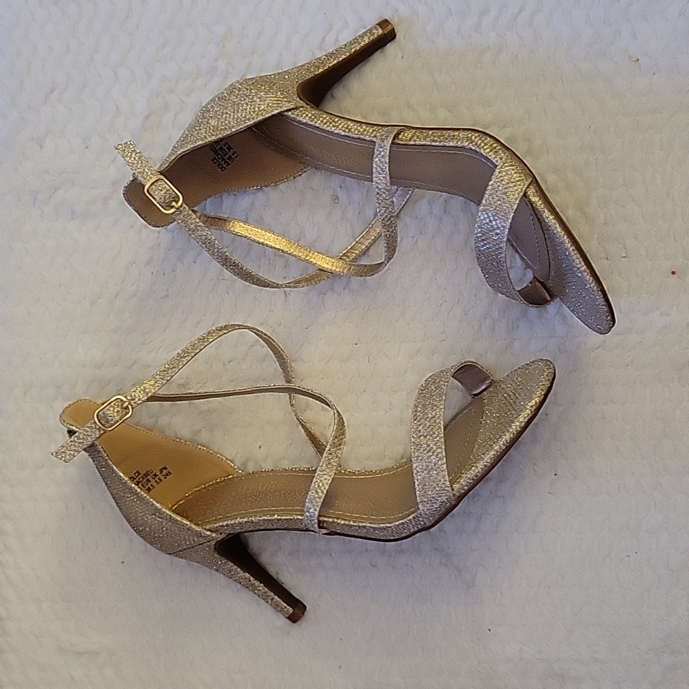 Dream Pairs Dolce gold glitter stiletto open toe pump 3" Heel Sandals 7.5 New.…